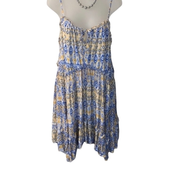 Scoop NYC Dresses & Skirts - 🎉HP🎉SCOOP RUFFLE HEM DRESS